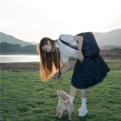滚动海报